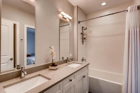 2424 N Artesian Ave, Chicago, IL 60647 photo 19