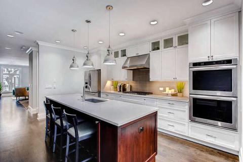 2424 N Artesian Ave, Chicago, IL 60647 photo 9