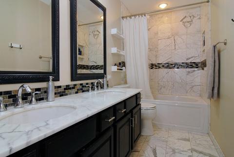 324 N Wright St, Naperville, IL 60540 photo 9