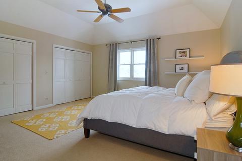 324 N Wright St, Naperville, IL 60540 photo 8