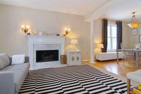 324 N Wright St, Naperville, IL 60540 photo 4