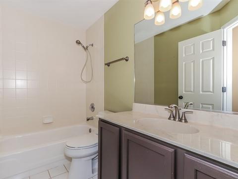 2490 Amber Ln, Elgin, IL 60123 photo 20