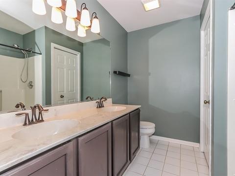 2490 Amber Ln, Elgin, IL 60123 photo 18