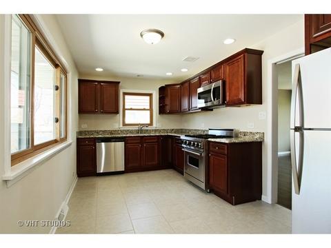 8520 State Rd, Burbank, IL 60459 photo 3