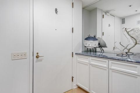 100 E Huron St #3102, Chicago, IL 60611 photo 8