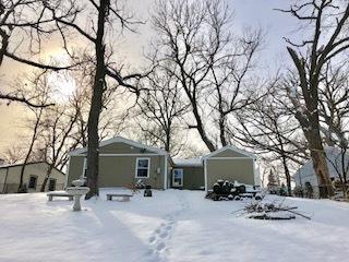 22 E Pine St, Streamwood, IL 60107 photo 2