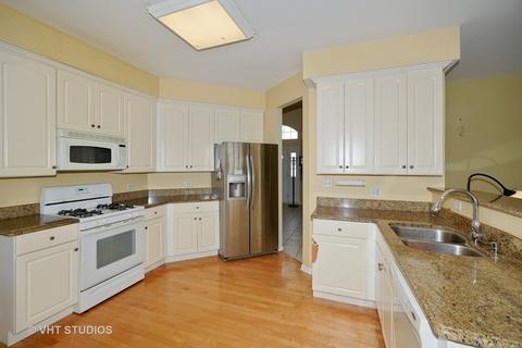 2958 Red Barn Ct, Aurora, IL 60503 photo 3