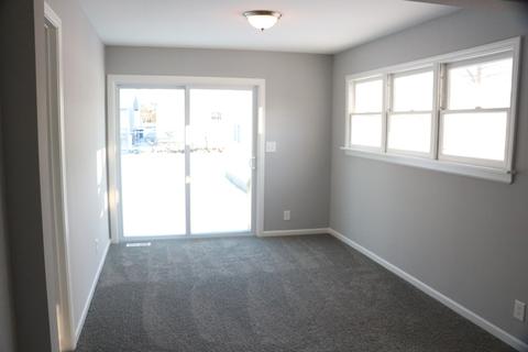 606 Flagg St, Aurora, IL 60505 photo 8