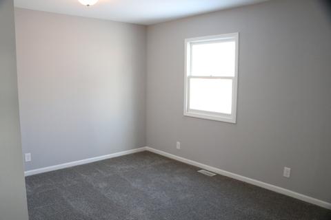 606 Flagg St, Aurora, IL 60505 photo 17