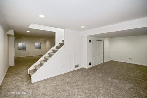 2437 Smithfield Ct, Aurora, IL 60503 photo 13