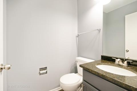 2437 Smithfield Ct, Aurora, IL 60503 photo 14