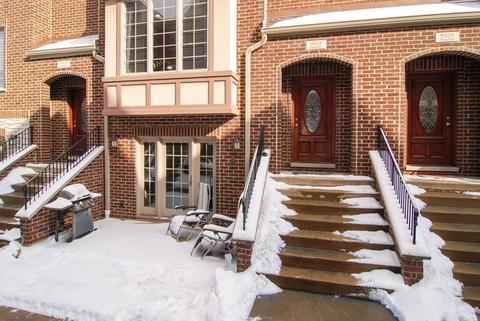 9523 Shields Ave, Brookfield, IL 60513 photo 2