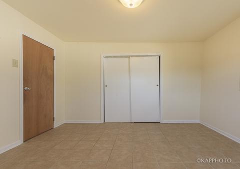 8521 S 77th Ct, Bridgeview, IL 60455 photo 21