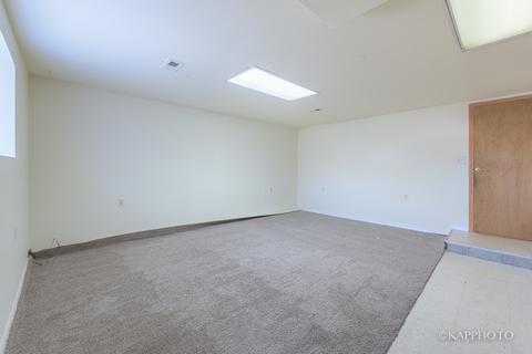 8521 S 77th Ct, Bridgeview, IL 60455 photo 13