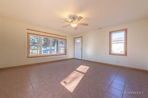 8521 S 77th Ct, Bridgeview, IL 60455 photo 5