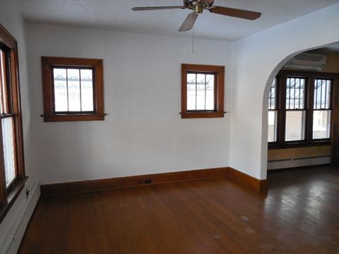 1133 S Myrtle Ave, Kankakee, IL 60901 photo 4