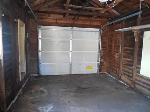 1133 S Myrtle Ave, Kankakee, IL 60901 photo 3