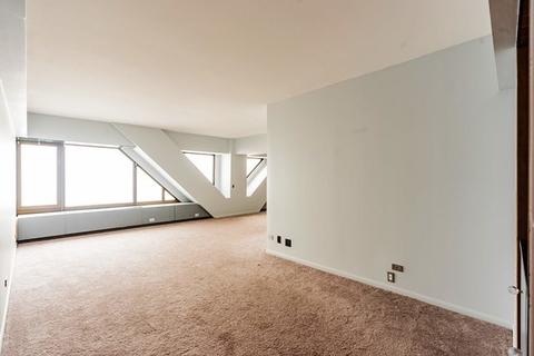 175 E Delaware Pl #8408, Chicago, IL 60611 photo 7