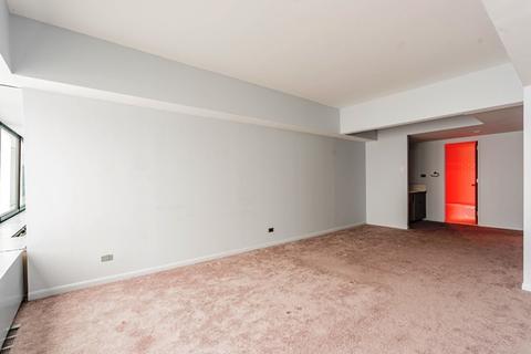 175 E Delaware Pl #8408, Chicago, IL 60611 photo 13