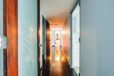 175 E Delaware Pl #8408, Chicago, IL 60611 photo 30