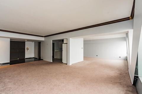 175 E Delaware Pl #8408, Chicago, IL 60611 photo 4