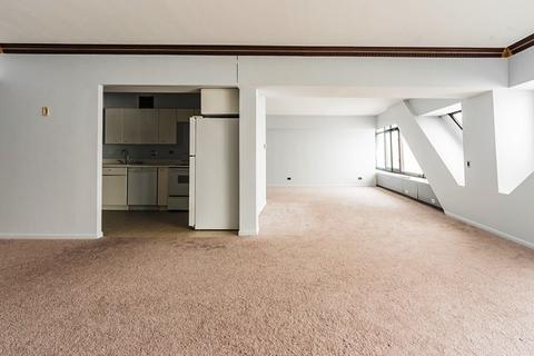 175 E Delaware Pl #8408, Chicago, IL 60611 photo 16