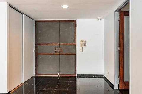 175 E Delaware Pl #8408, Chicago, IL 60611 photo 18