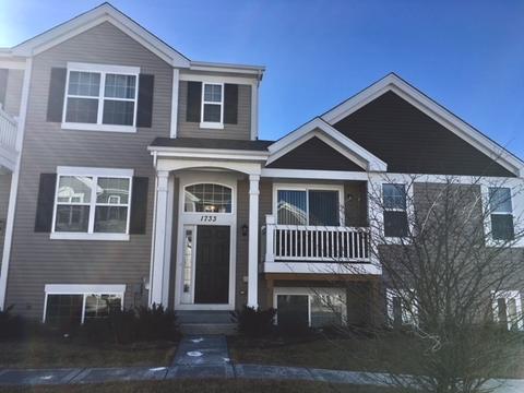 1733 Ruby Dr, Pingree Grove, IL 60140 photo 1