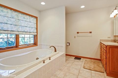 7517 Ryan Rd, Harvard, IL 60033 photo 17