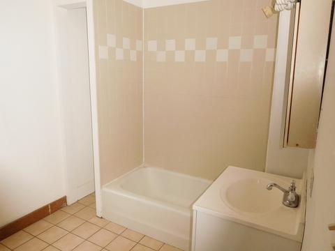 719 E Benton St, Aurora, IL 60505 photo 8