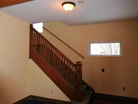 719 E Benton St, Aurora, IL 60505 photo 5