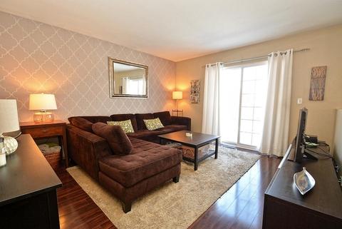 836 Symphony Dr, Aurora, IL 60504 photo 4