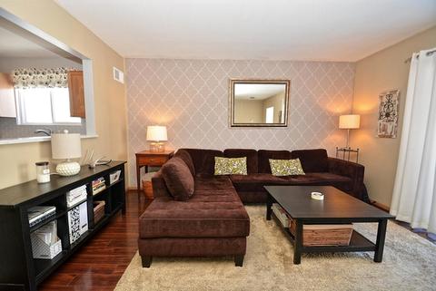 836 Symphony Dr, Aurora, IL 60504 photo 8