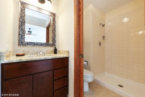 1995 Fairway Ct, Hoffman Estates, IL 60169 photo 15
