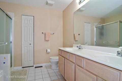 55 Bay Dr, Itasca, IL 60143 photo 9