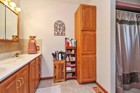 518 E Park View Dr, Gilman, IL 60938 photo 8