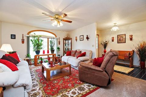 518 E Park View Dr, Gilman, IL 60938 photo 2