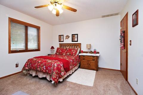 518 E Park View Dr, Gilman, IL 60938 photo 11