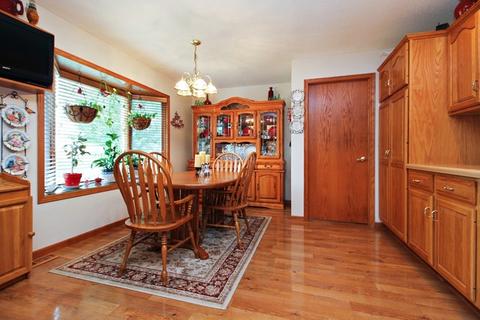 518 E Park View Dr, Gilman, IL 60938 photo 5