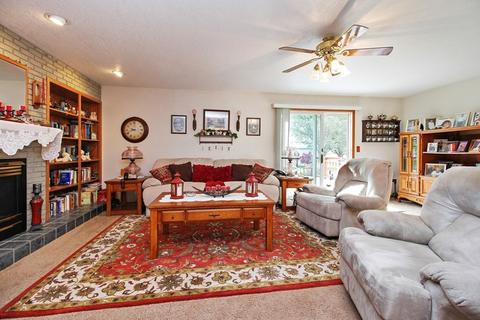 518 E Park View Dr, Gilman, IL 60938 photo 6