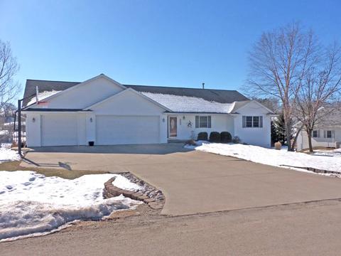 3827 E Mockingbird Ln, Byron, IL 61010 photo 1