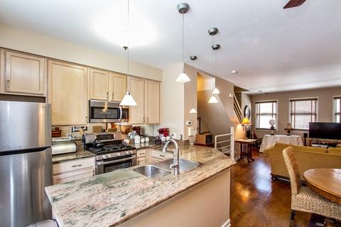 516 E 32nd St #C, Chicago, IL 60616 photo 6