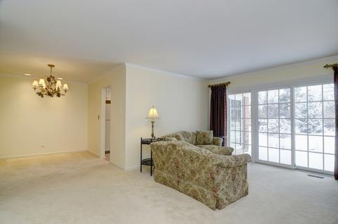 1907 Gresham Cir #A, Wheaton, IL 60189 photo 6
