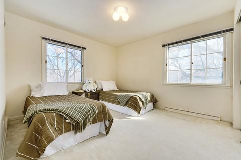 152 Plumtree Rd, Deerfield, IL 60015 photo 17