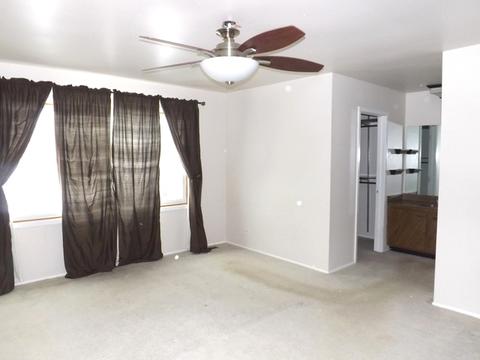 651 Darien Ct, Hoffman Estates, IL 60169 photo 12