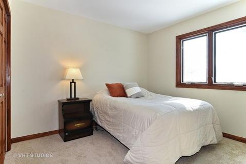 4330 Haman Ct, Hoffman Estates, IL 60192 photo 12