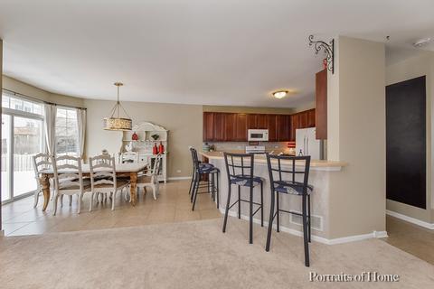 204 Atwell St, Elgin, IL 60124 photo 9