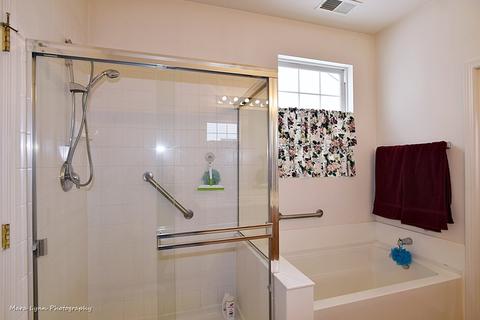 2539 Edgewater Dr, Elgin, IL 60124 photo 27