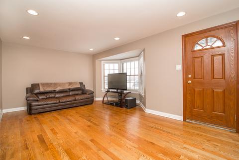 5201 S Springfield Ave, Chicago, IL 60632 photo 2