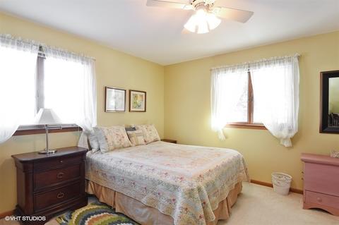 1204 Elizabeth St, Dekalb, IL 60115 photo 8